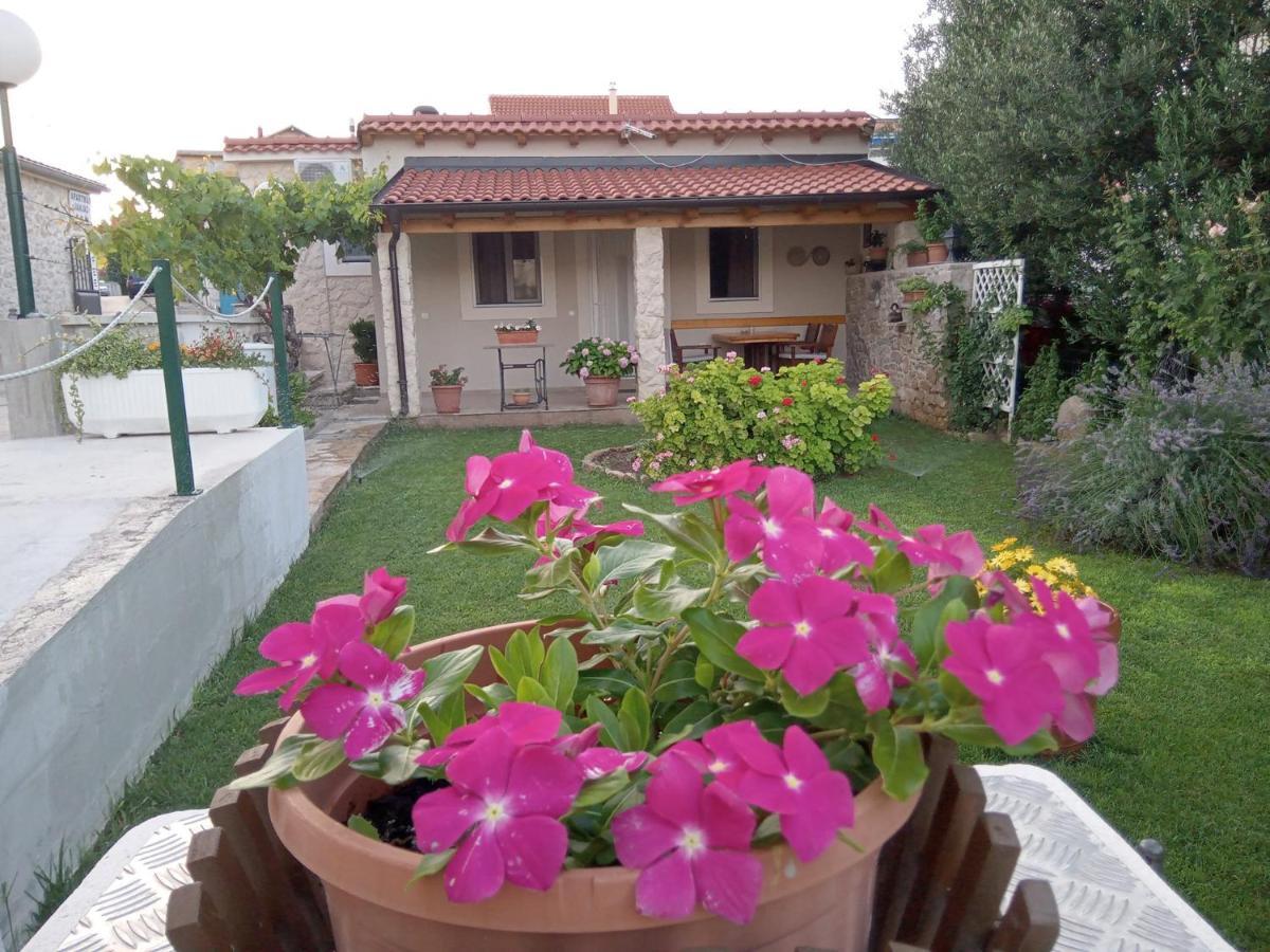 Apartments Janjac Vodice Zewnętrze zdjęcie