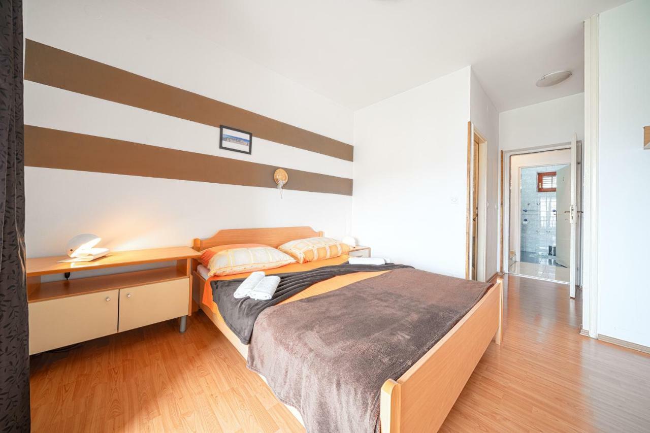 Apartments Janjac Vodice Zewnętrze zdjęcie