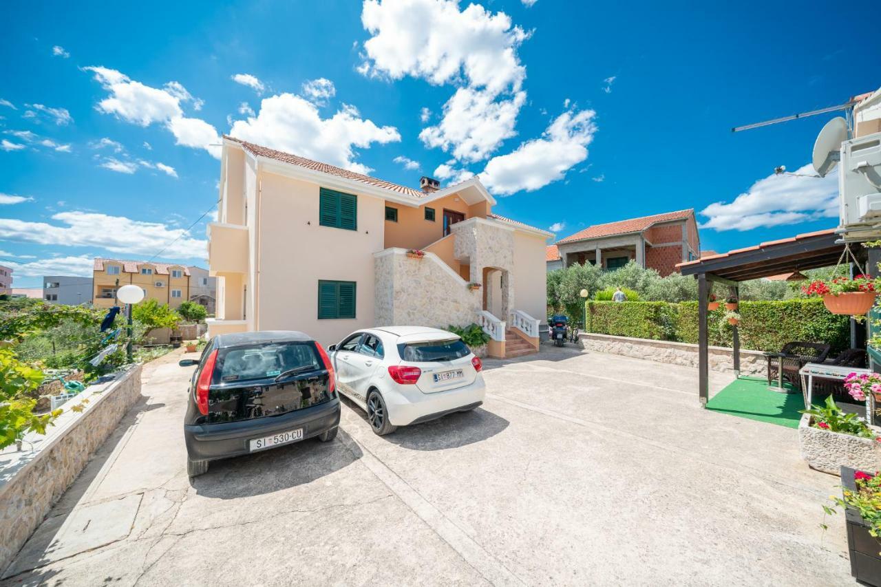 Apartments Janjac Vodice Zewnętrze zdjęcie
